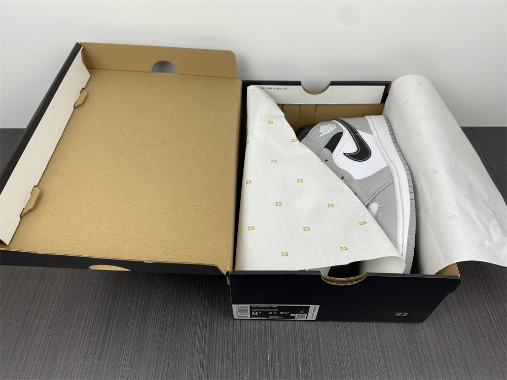 AIR JORDAN 1 MID “LIGHT SMOKE GREY” 554724-078