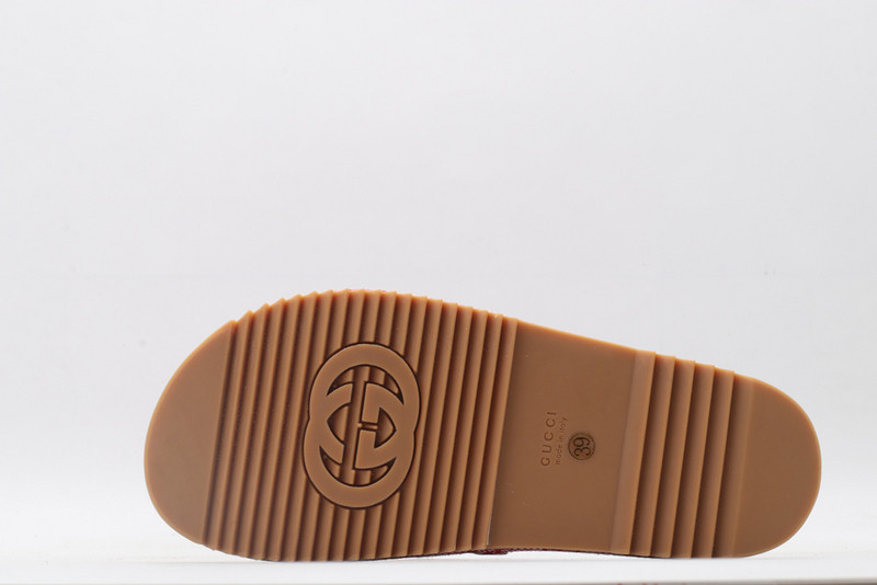 GUC LEATHER SLIDE