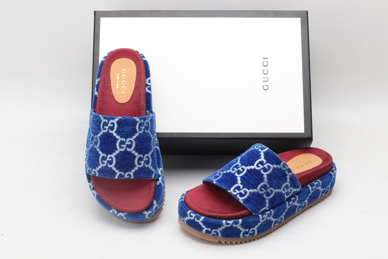 GUC LEATHER SLIDE