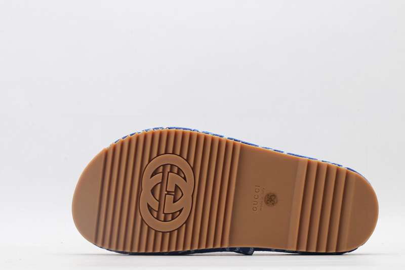 GUC LEATHER SLIDE