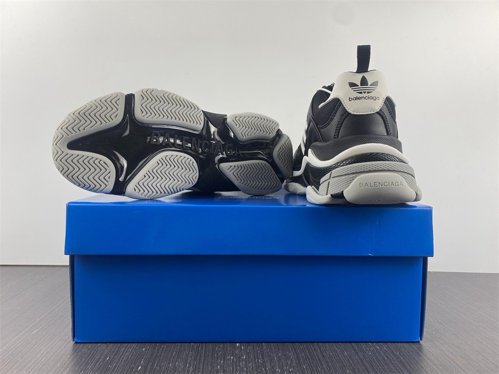 Ba*len*cia*ga triple s 710021 w3rn3 1001