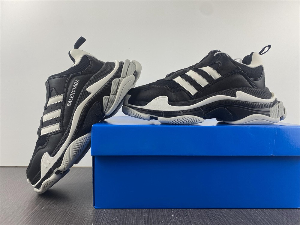 Ba*len*cia*ga triple s 710021 w3rn3 1001