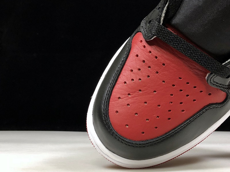 AIR JORDAN 1 RETRO HIGH OG BANNED 555088-001