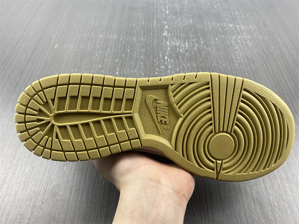 Nike Dunk Low Essential Paisley Pack Barley (W) DH4401-104