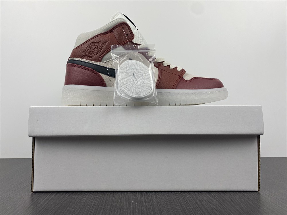 Jordan 1 Mid Anti-Gravity Machines (W) DM9601-200