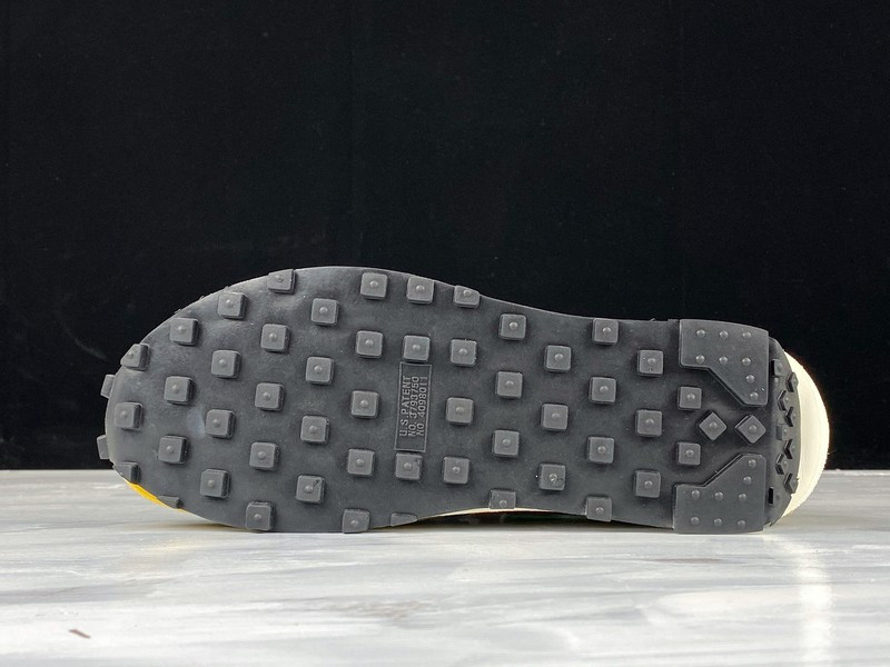 NIKE LD WAFFLE X SACAI GREEN GUSTO BV0073-300