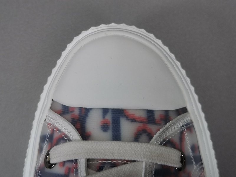 D B23 HIGH-TOP SNEAKERS