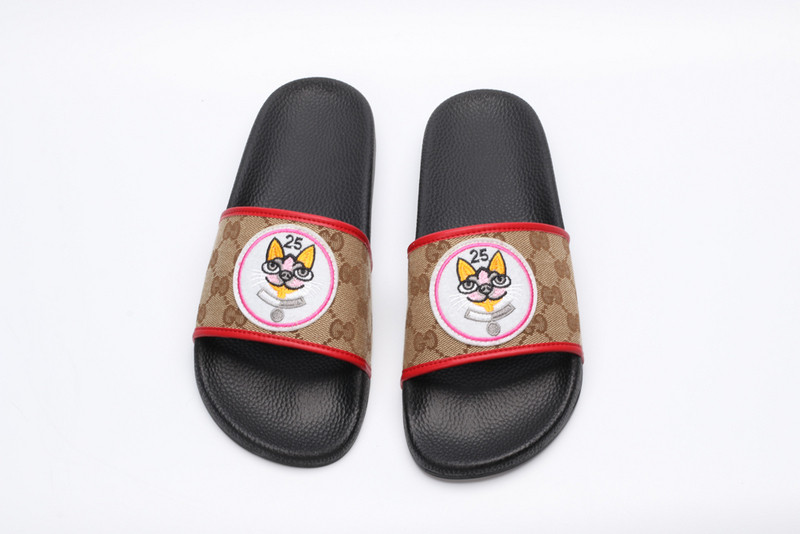 GUC LEATHER SLIDE