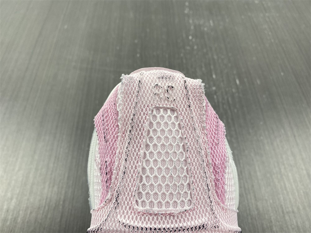 Ba*len*cia*ga phantom sneaker