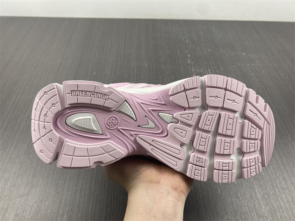 Ba*len*cia*ga phantom sneaker