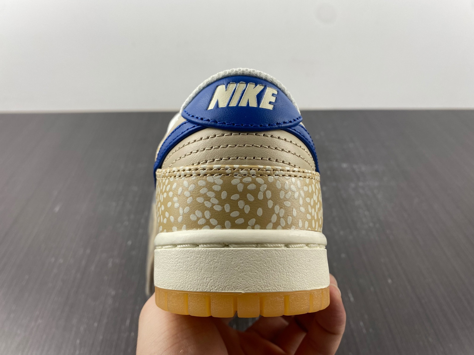 Nike Dunk Low "Sesame Seed Bun" DZ4853-200