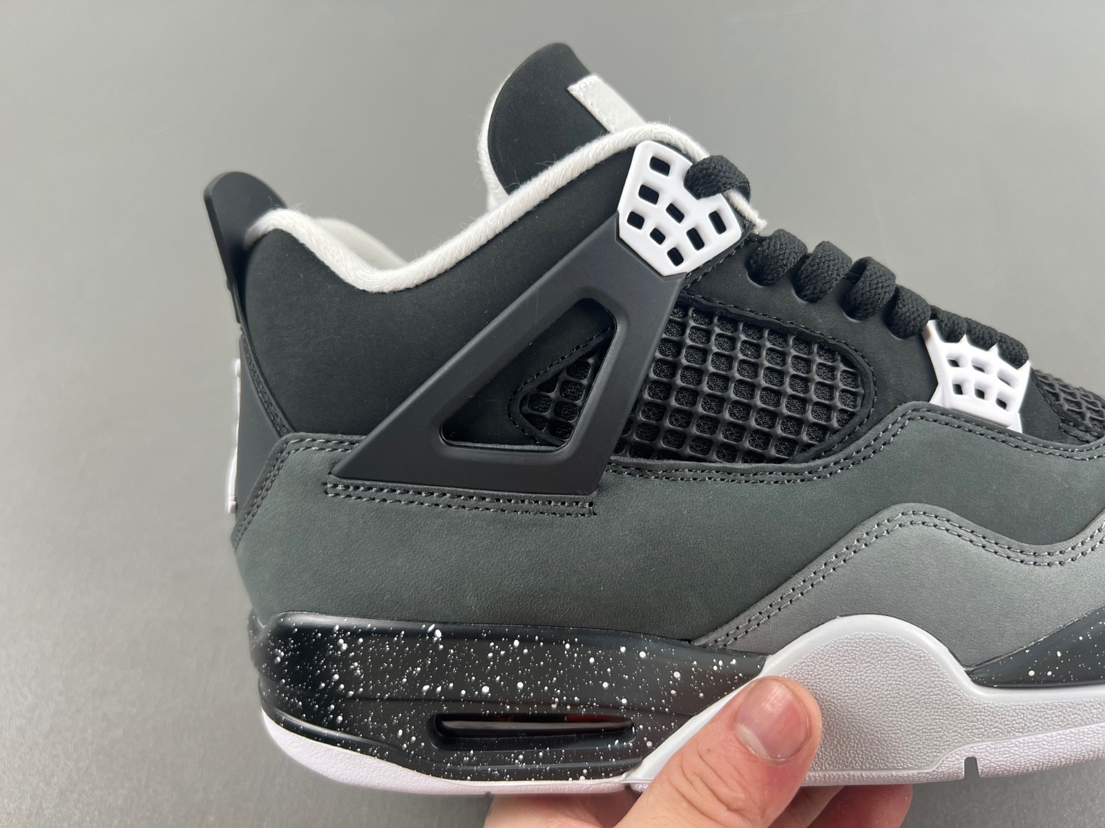 Air Jordan 4 Retro 