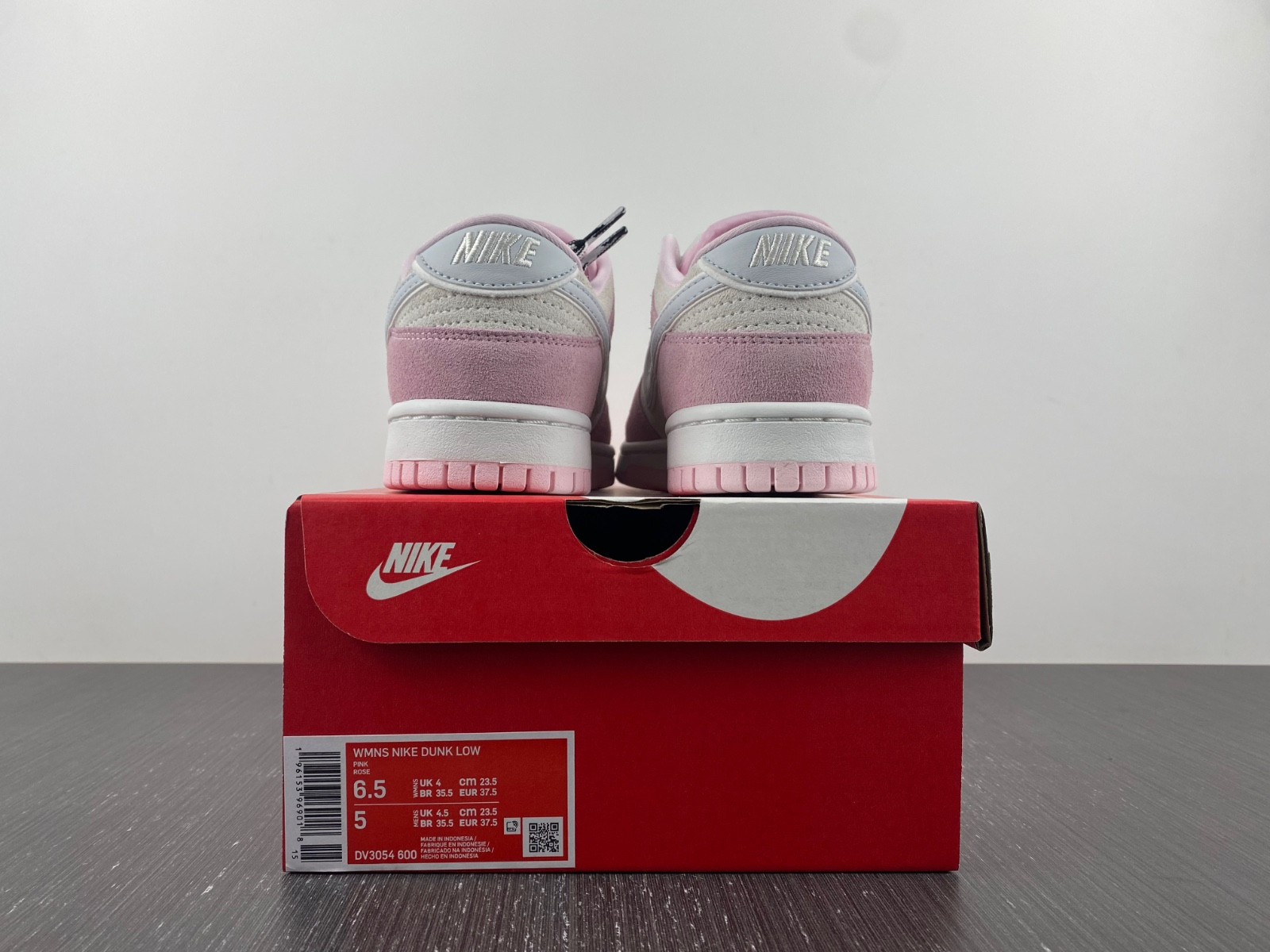 Nike SB Dunk Low LX Pink Foam White Black DV3054-600