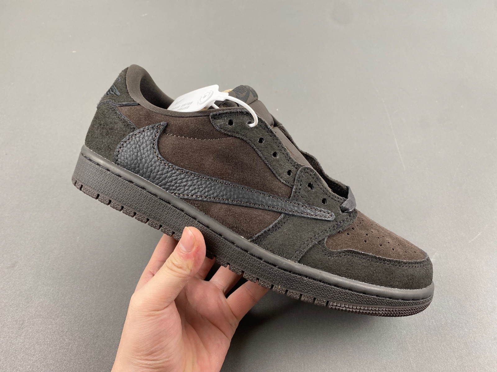 Travis Scott x Air Jordan 1 Low OG “Velvet Brown” DM7866-202
