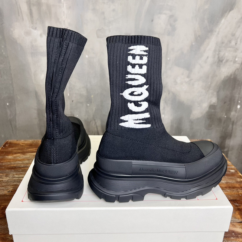 a1exa*der Mcqv*en tread sock-style boots