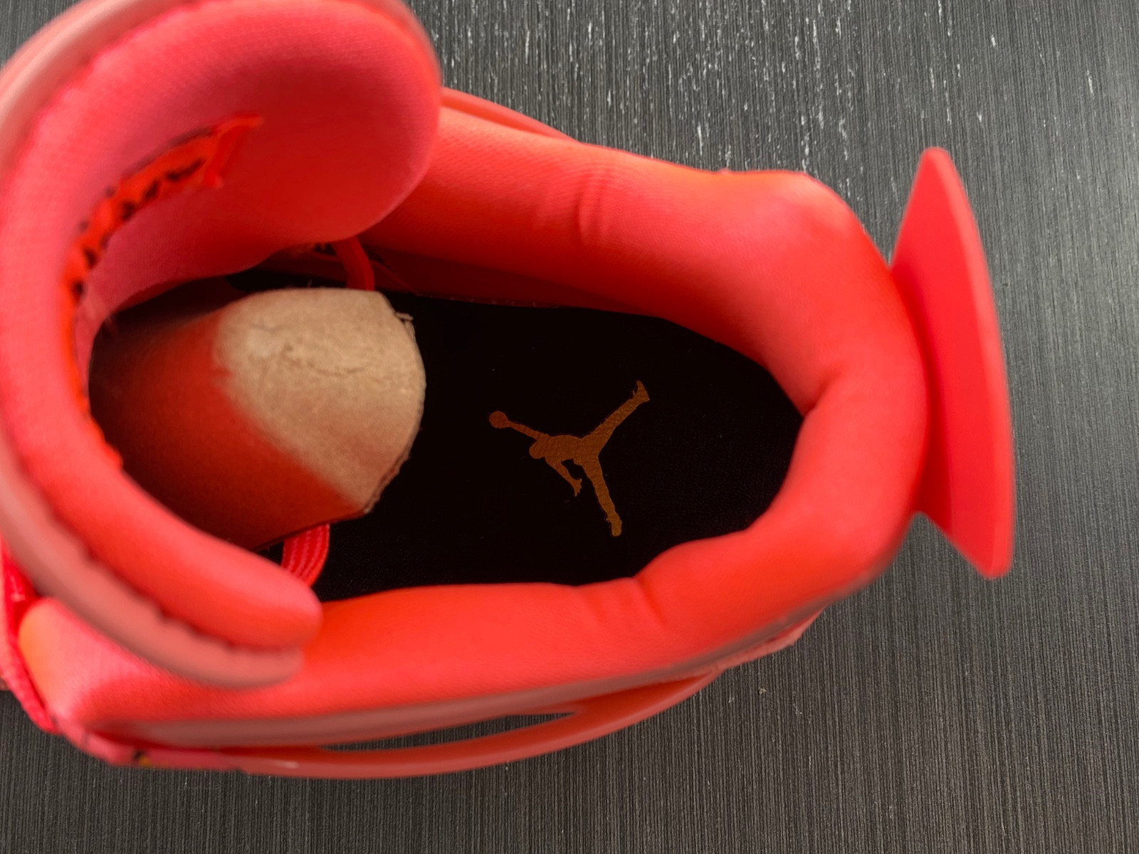 Jordan 4 Retro Hot Punch AQ9128-600