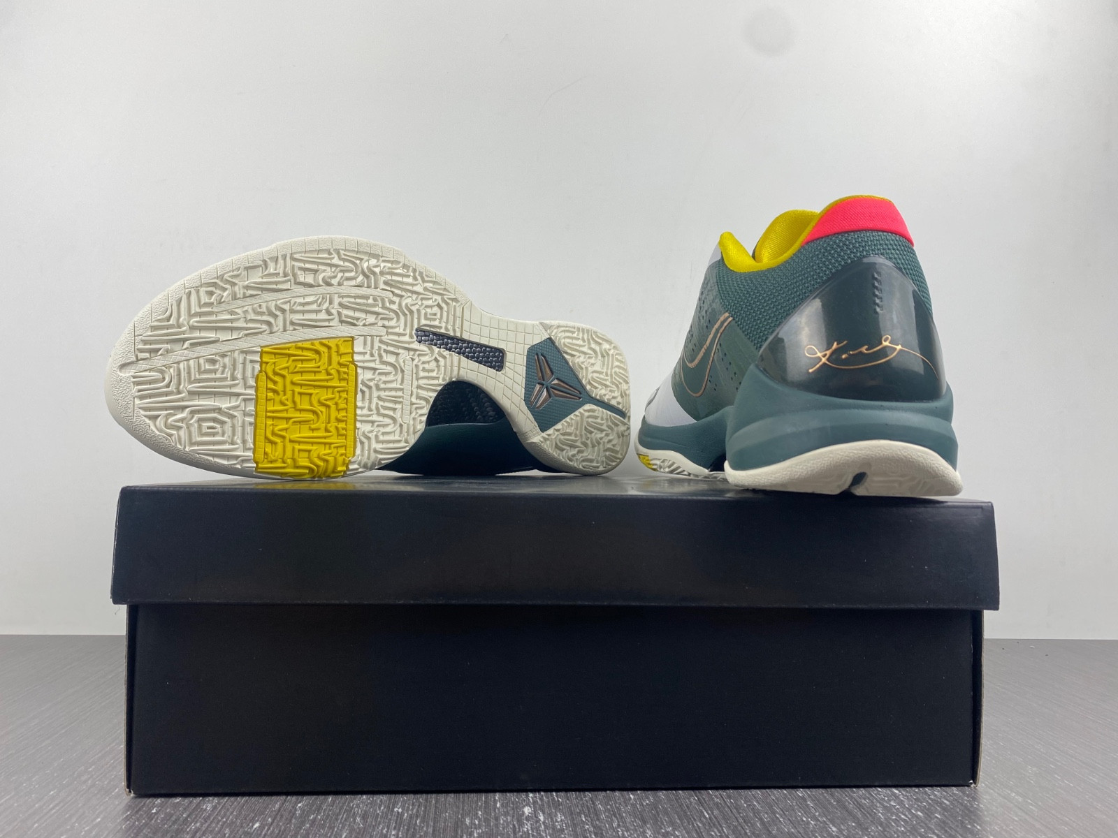 Nike Kobe 5 Protro EYBL Girls (2020) - CD4991-300