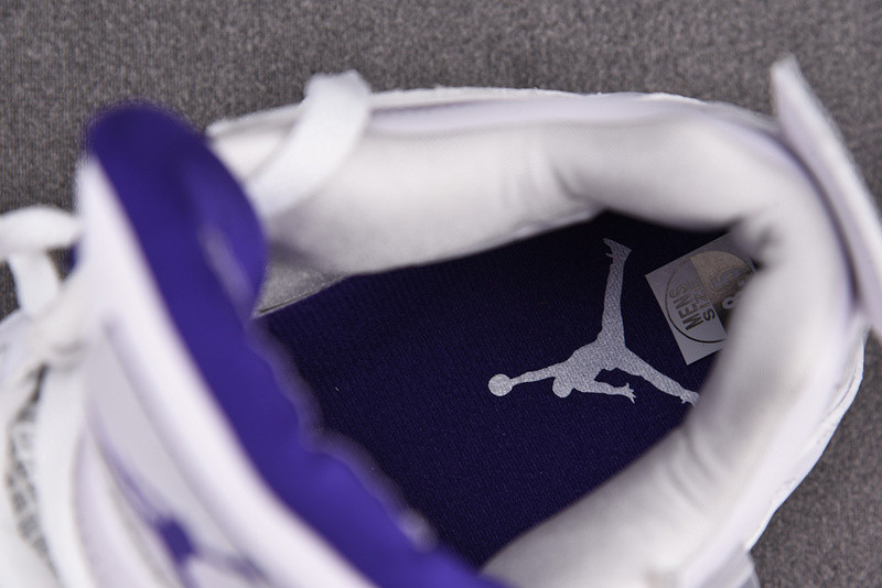 AIR JORDAN 4 RETRO Metallic Purple CT8527-115