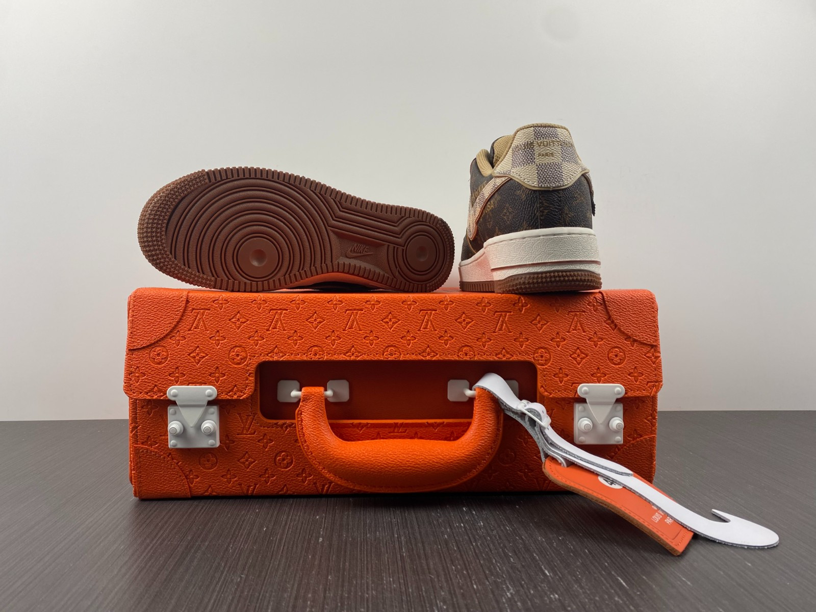 NIKE AIR FORCE 1 LOW BY VIRGIL ABLOH