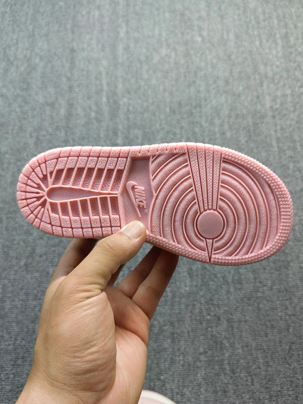 AIR JORDAN 1 KIDS SHOES