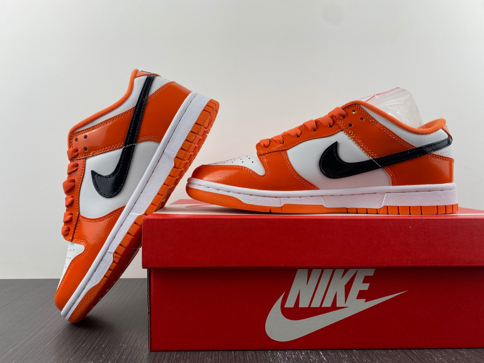 Nike Dunk Low Patent Halloween (W) - DJ9955-800