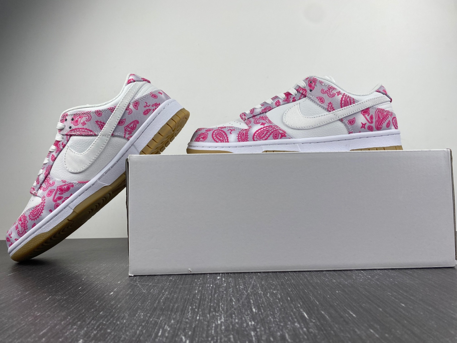 Nike SB Dunk Low White Rose Red Gum CT5053-061