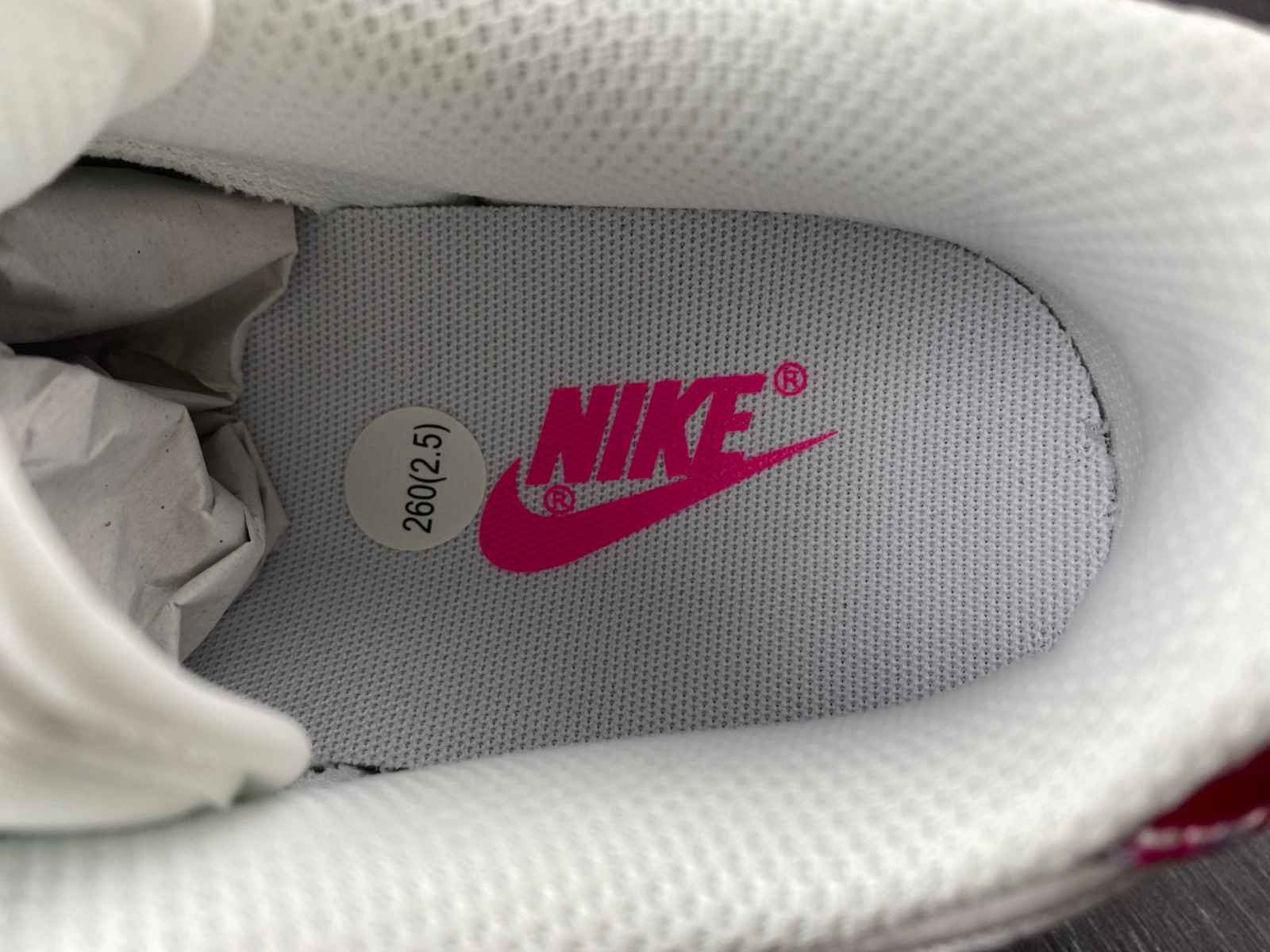 Nike SB Dunk Low White Rose Red Gum CT5053-061