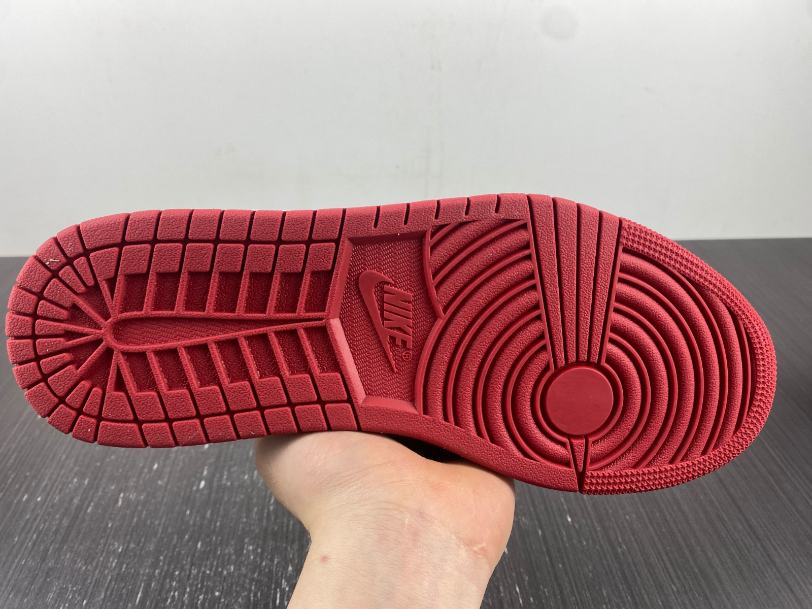 Jordan 1 Mid SE USA - 852542-104