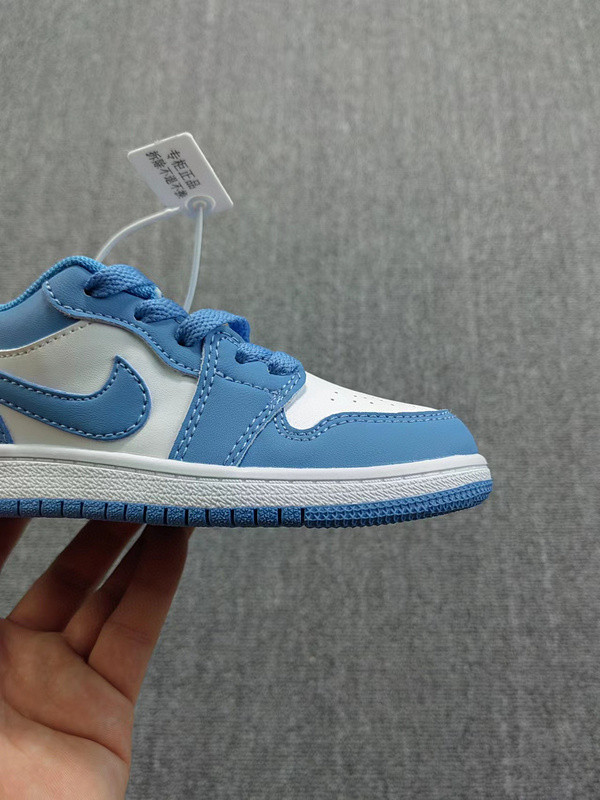 AIR JORDAN 1 KIDS SHOES