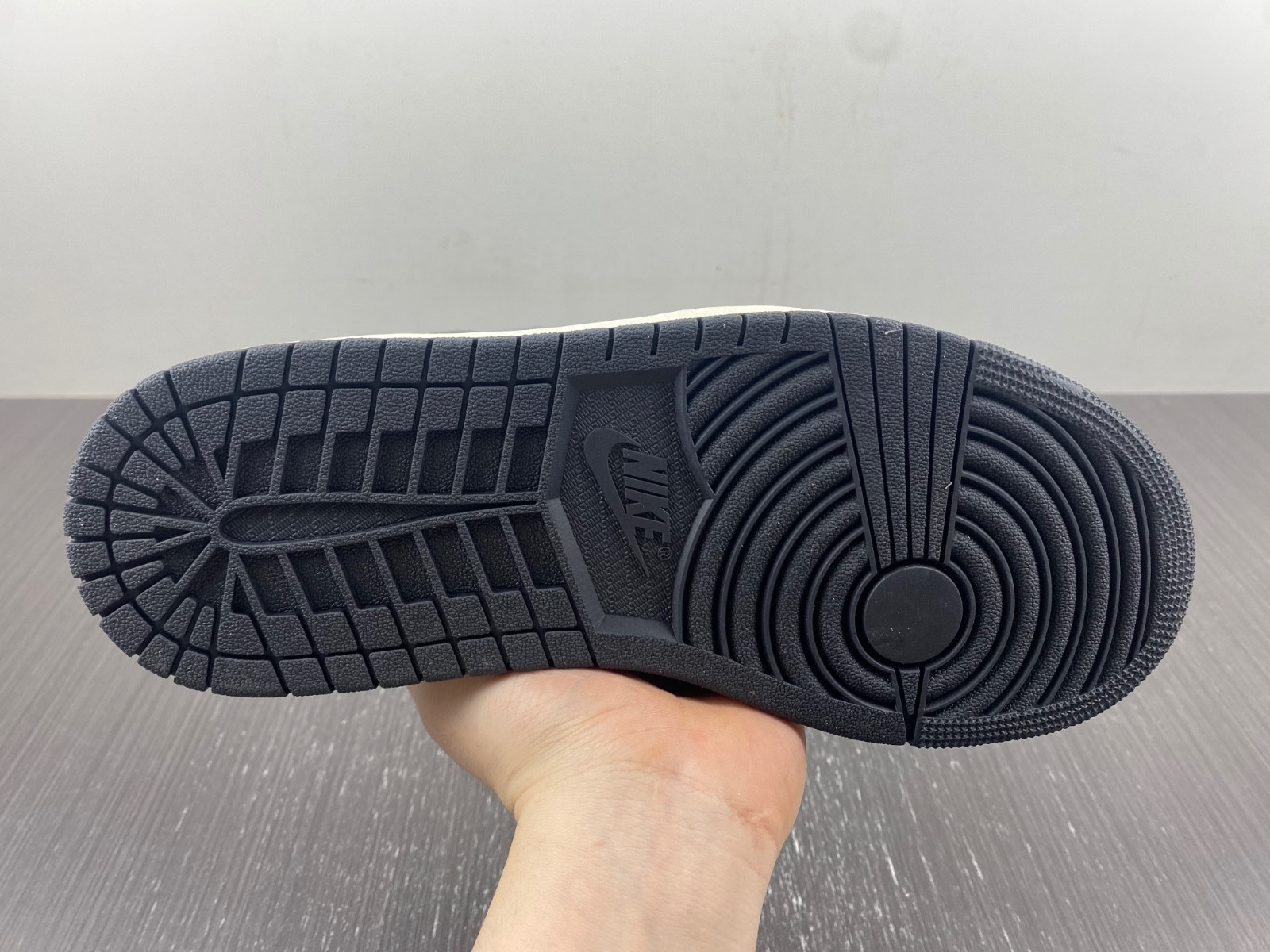 Jordan 1 Retro High OG Washed Black - DZ5485-051