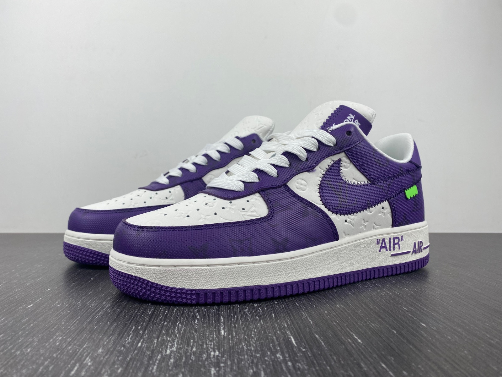 NIKE AIR FORCE 1 LOW BY VIRGIL ABLOH