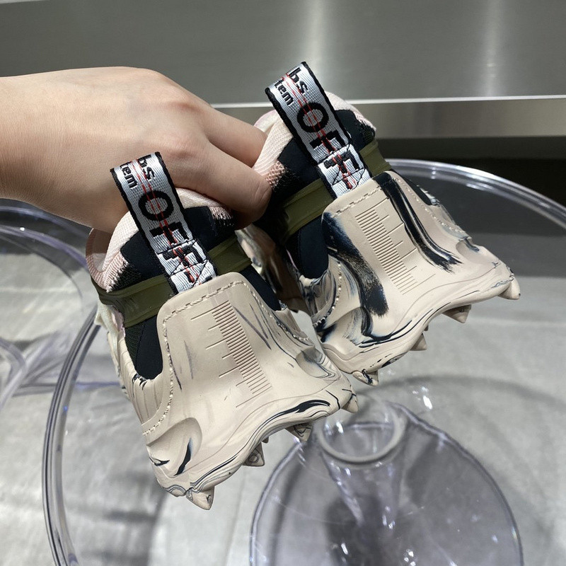 OW C/O ODSY-1000 SPORTS SHOES