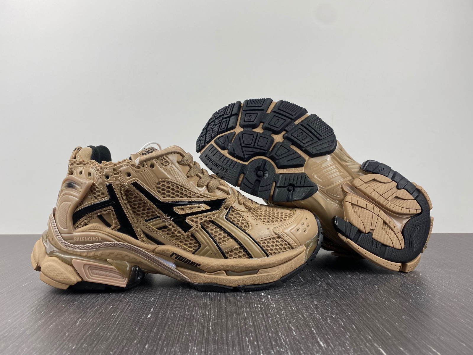 Ba*len*cia*ga runner 677402 w1rab 0125