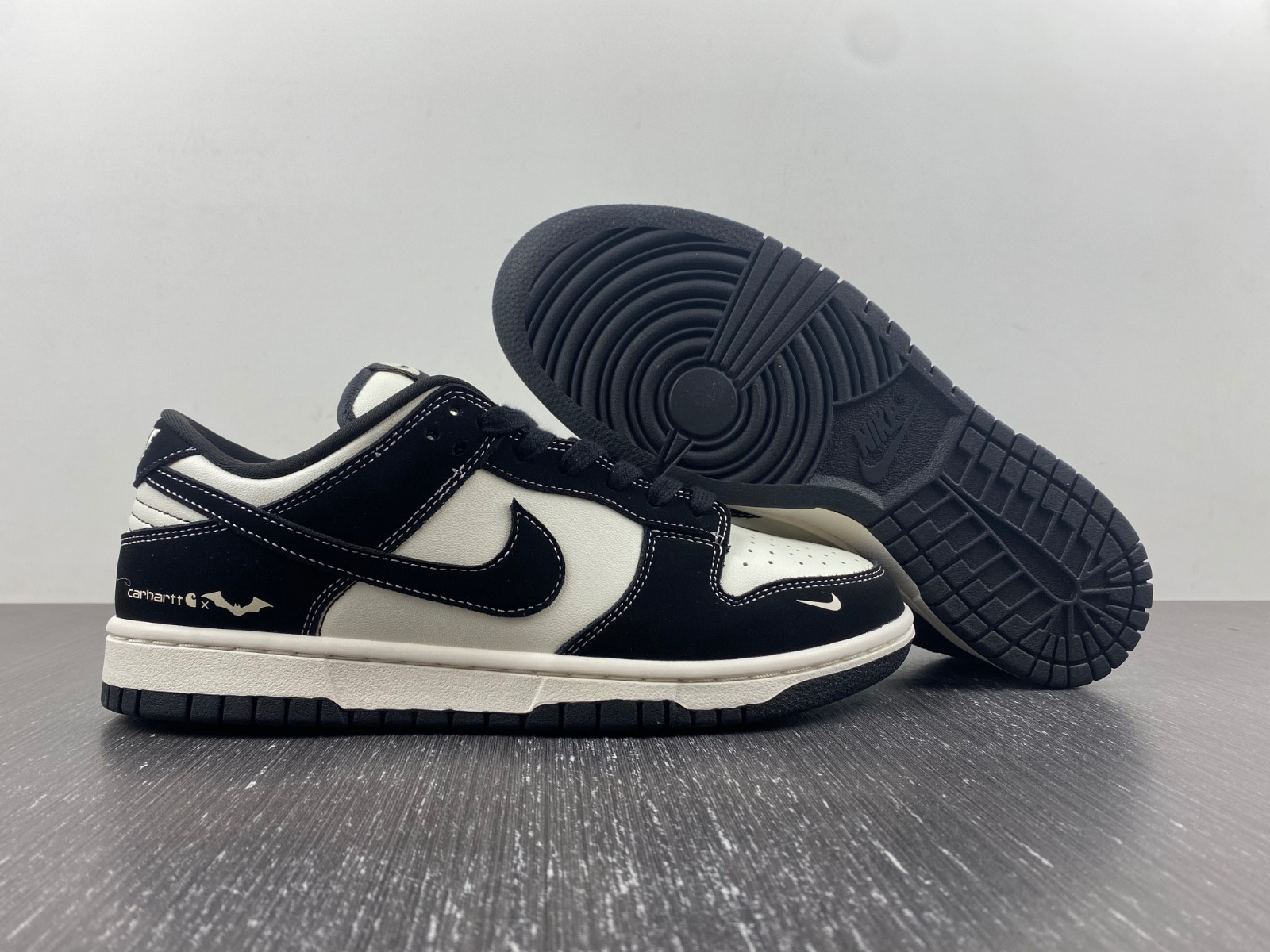 V x Nike Dunk Low Batman Black White FC1688-300