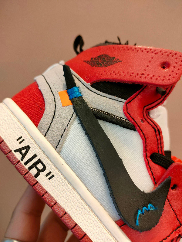 AIR JORDAN 1 KIDS SHOES