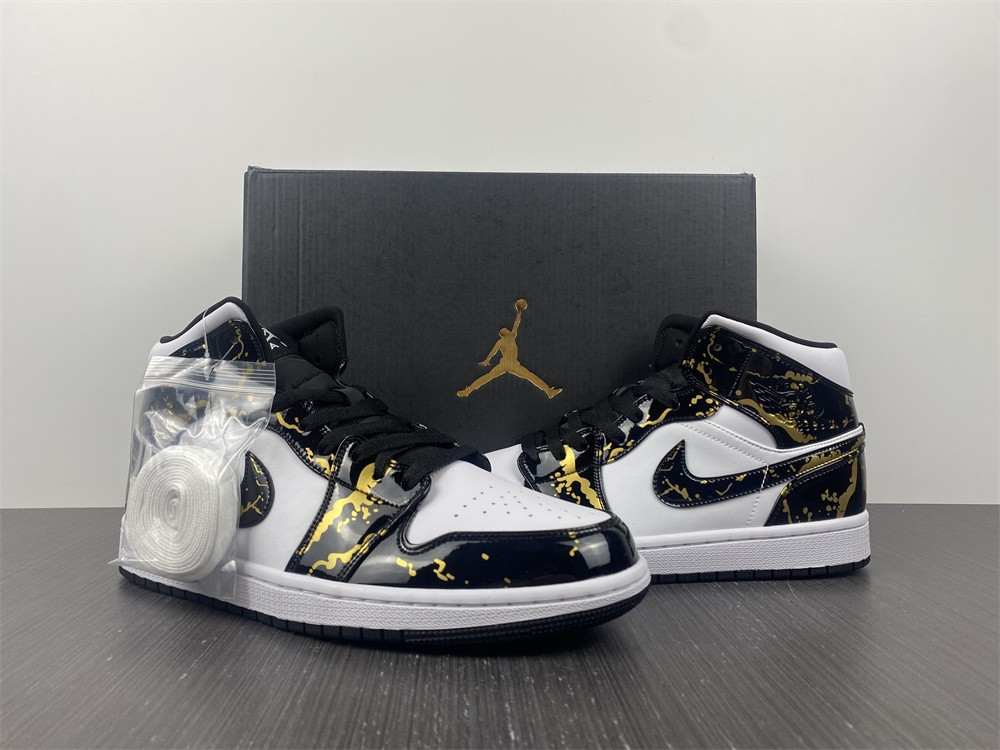 AIR JORDAN 1 MID 554724-132