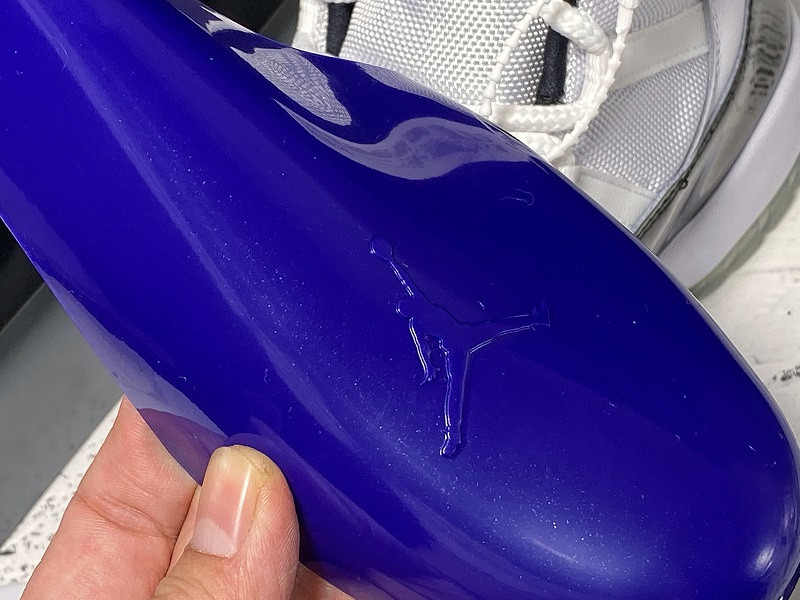 AIR JORDAN 11 RETRO CONCORD 378037-100