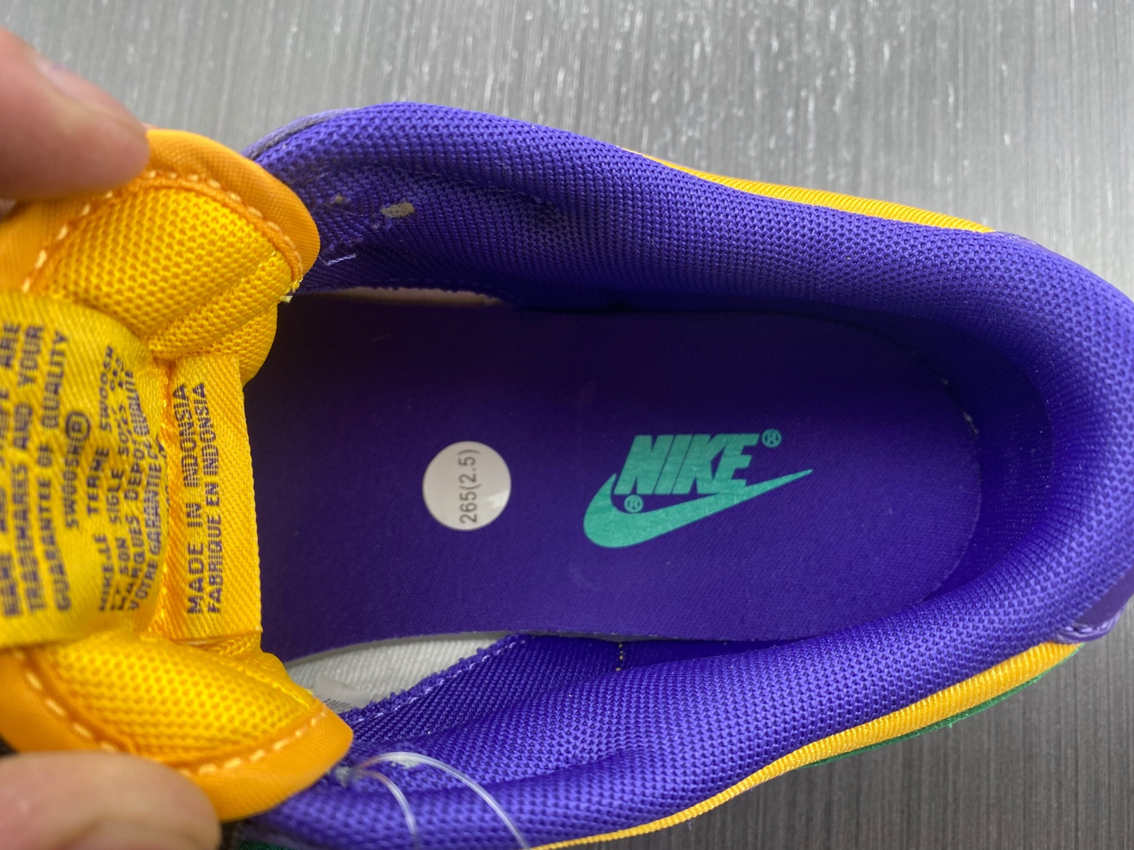 Nike Dunk Low LX Lisa Leslie (W) DO9581-500