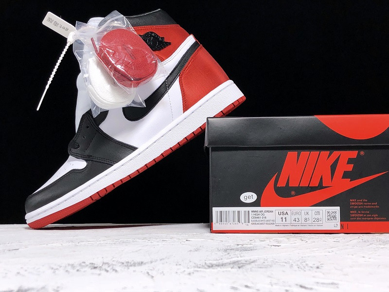 JORDAN 1 RETRO HIGH SATIN BLACK TOE CD0461-016