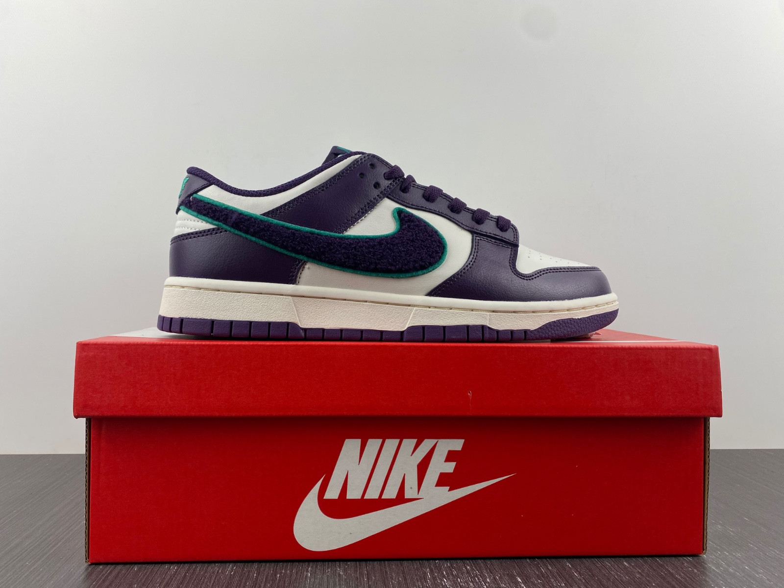 Nike Dunk Low Chenille White Purple DQ7683-100