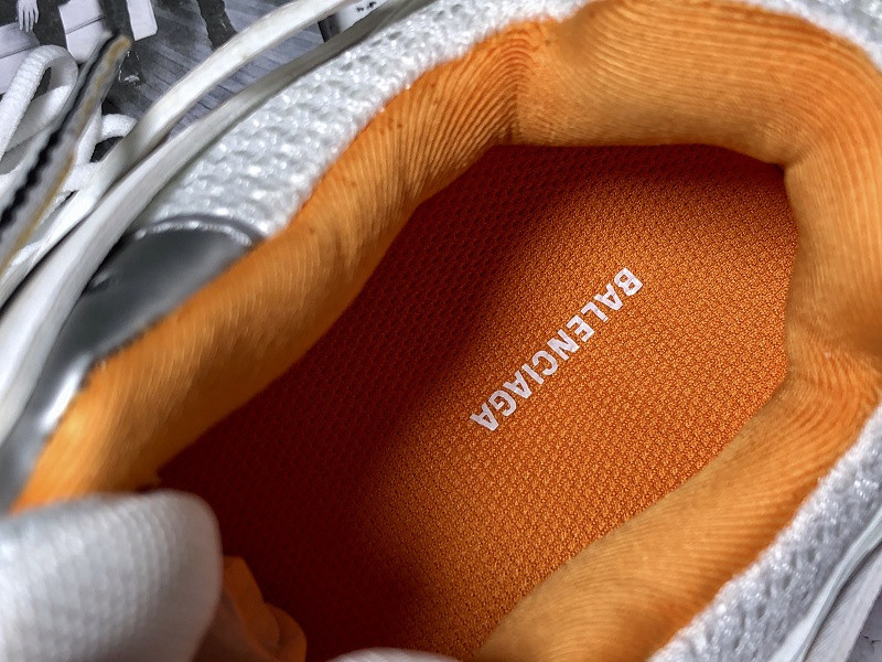 Ba*len*cia*ga track trainer (white orange) 542023 w1gb1 9059
