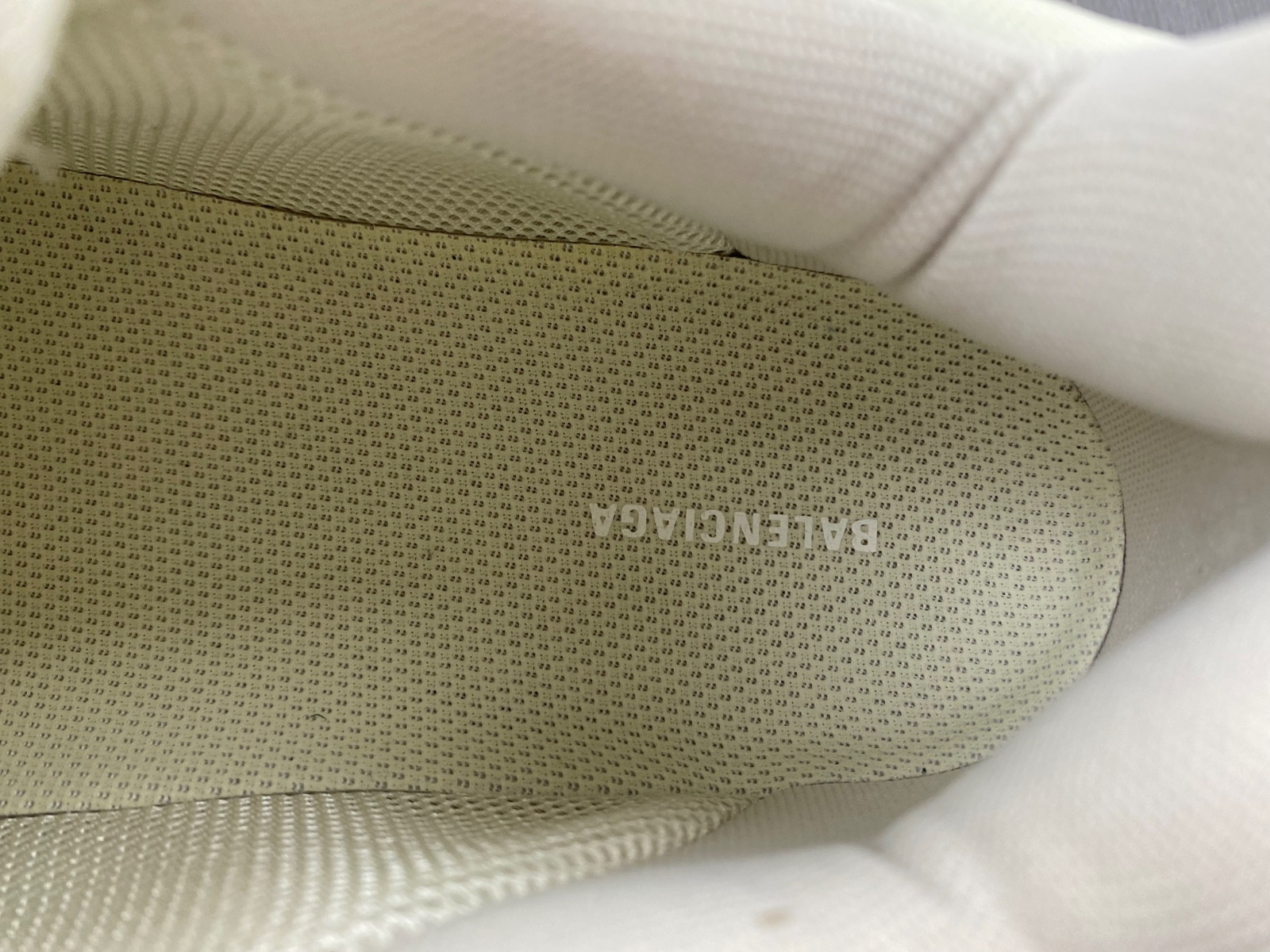 Ba*len*cia*ga triple s 524039 w2cr5 9001