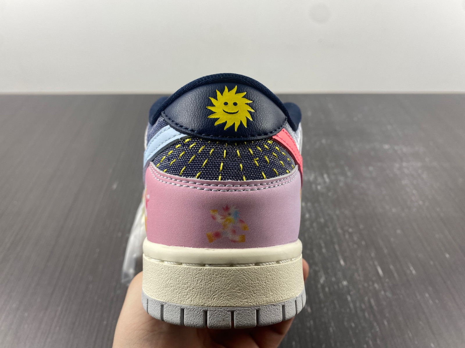 Nike SB Dunk Low Be True DX5933-900