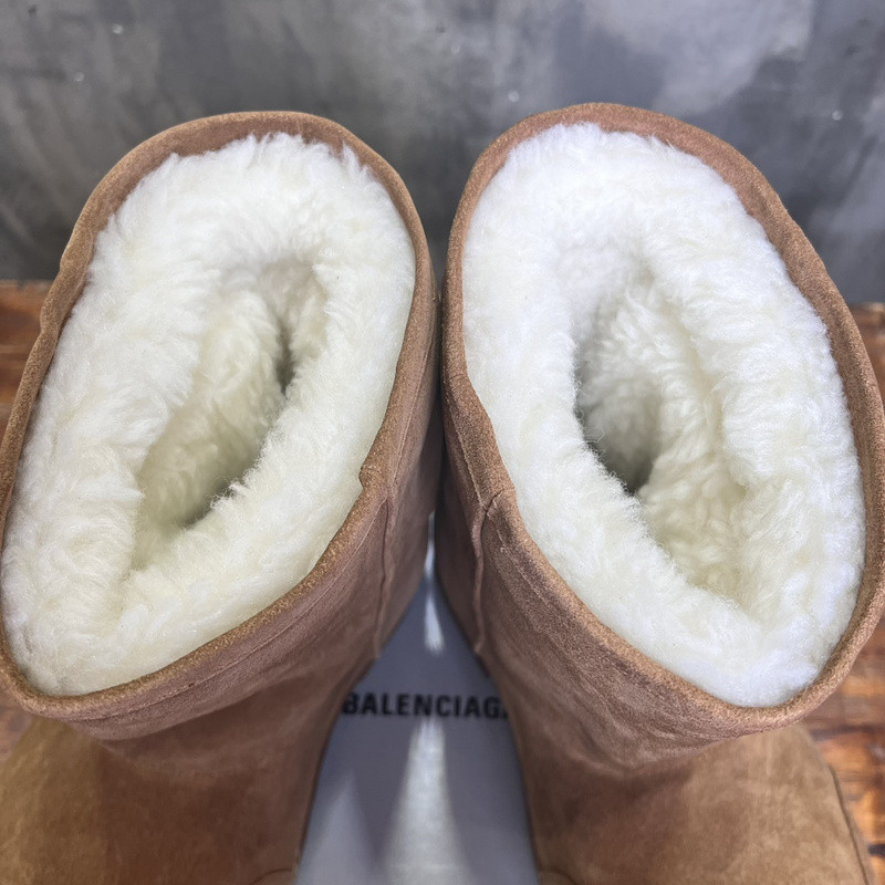 Ba1en*iaga alaska faux shearling low boots