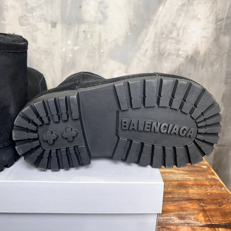 Ba1en*iaga alaska fur bootie in black