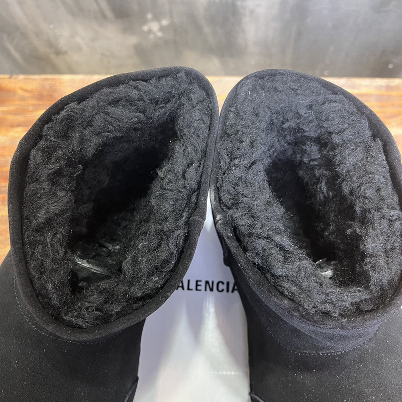 Ba1en*iaga alaska fur bootie in black