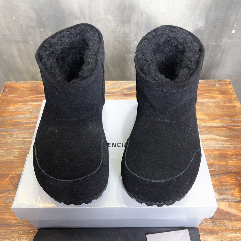 Ba1en*iaga alaska fur bootie in black