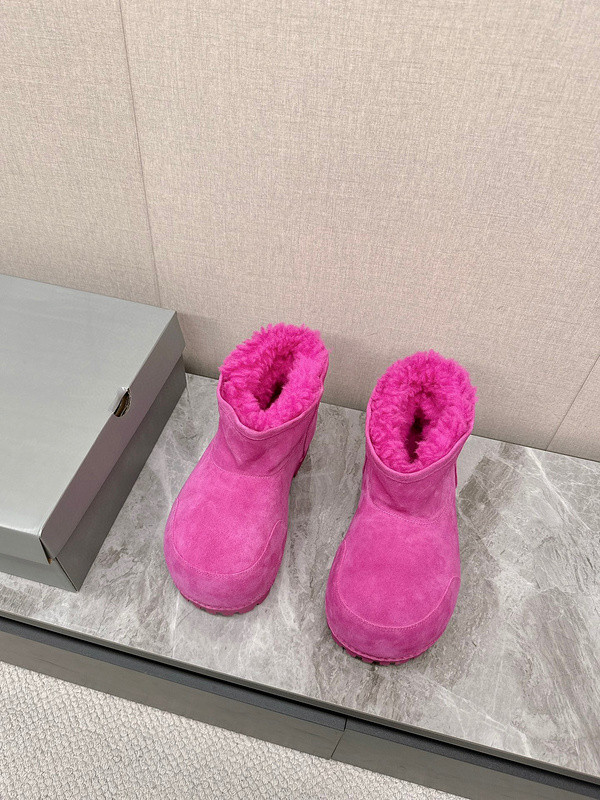Ba1en*iaga alaska fur bootie in pink