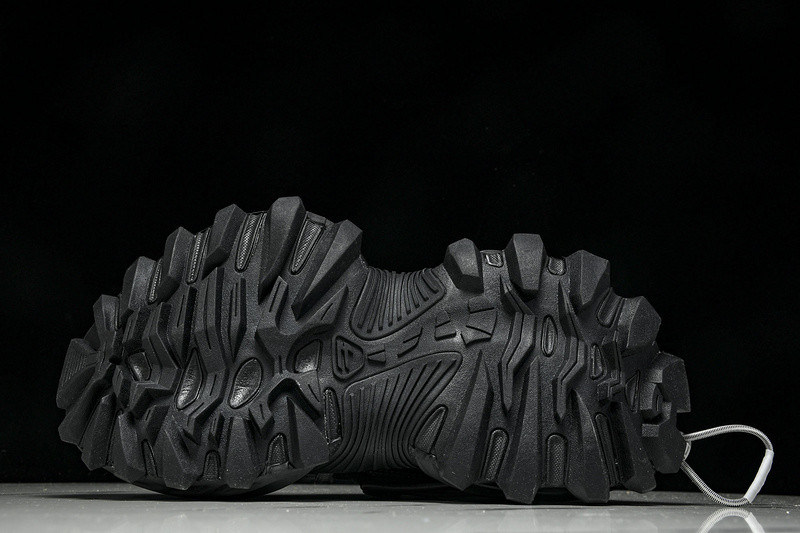 Ba1en*iaga hike black