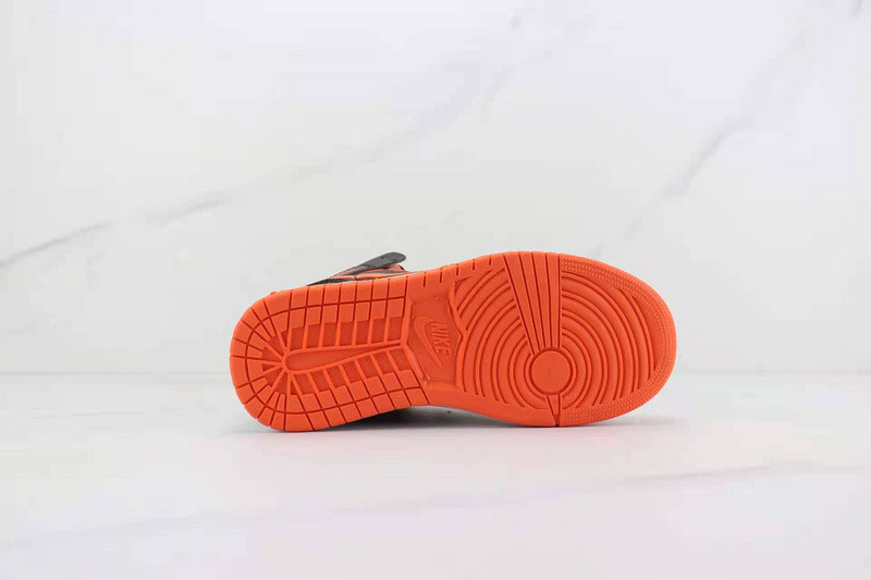 AIR JORDAN 1 KIDS SHOES